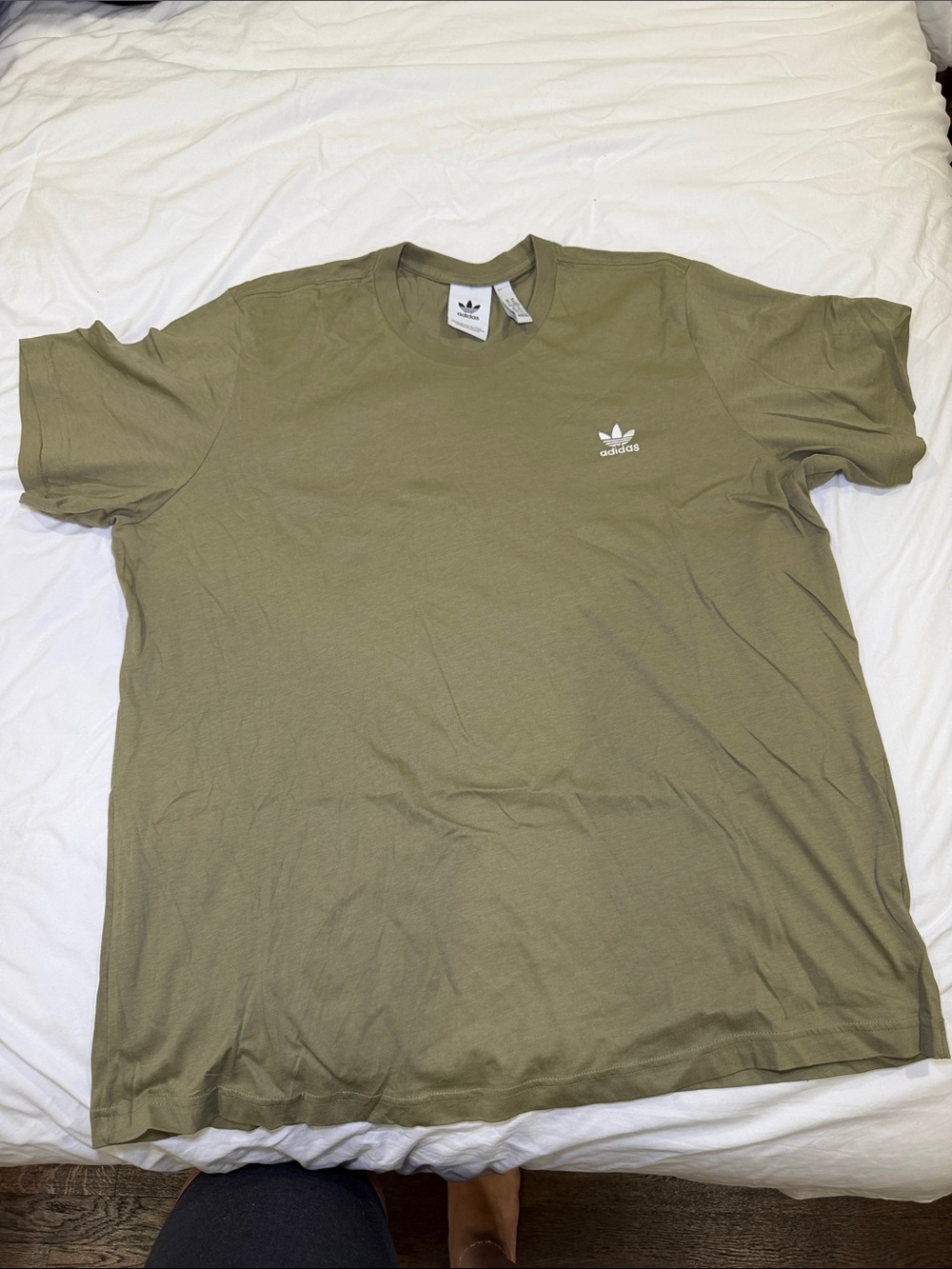 Adidas T-Shirt